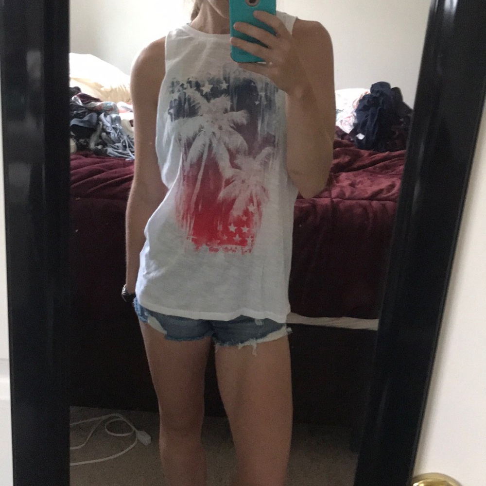 Muscle tee